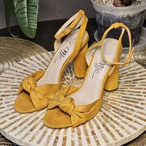 So Me Mustard Yellow Suede Sandals
